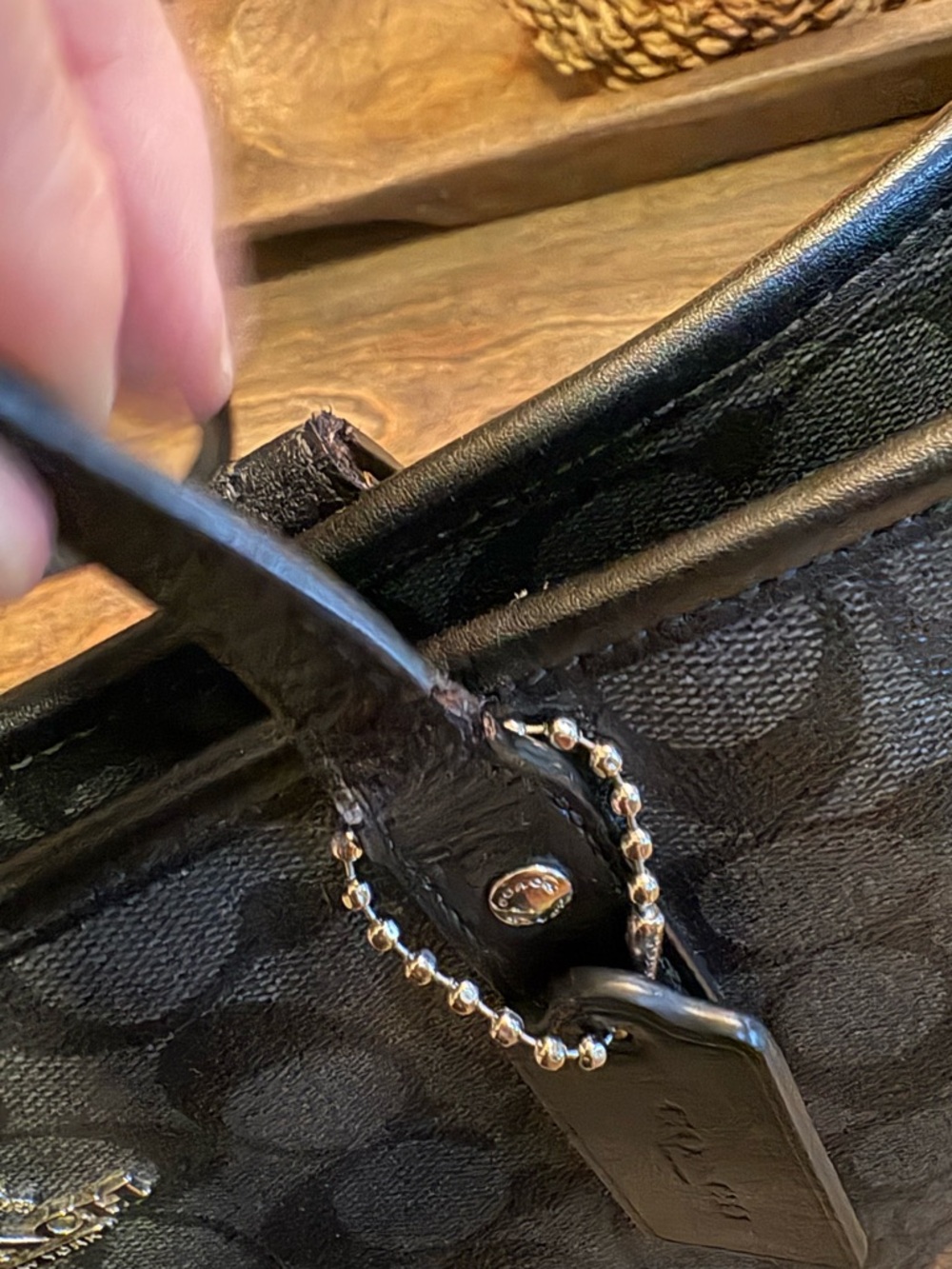 Preloved Coach Black Signature Logo Canvas Tote - Picture 13 of 17